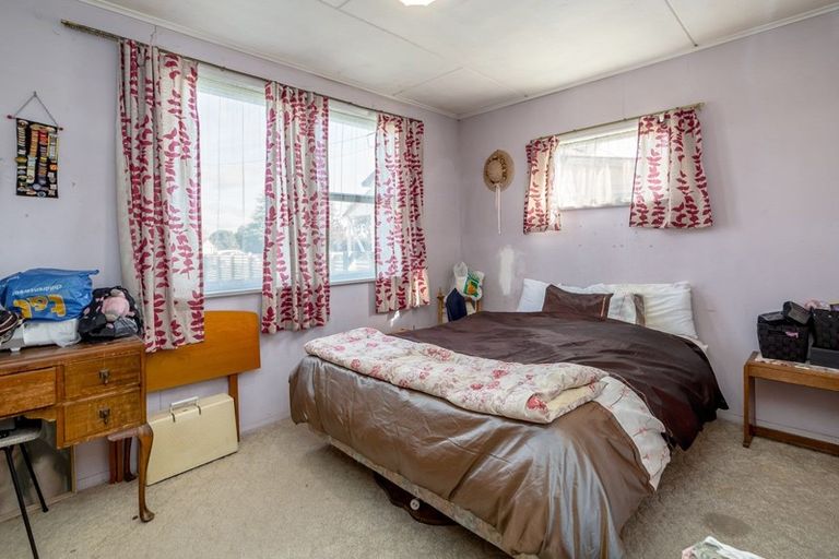 Photo of property in 5 Dublin Street, Martinborough, 5711