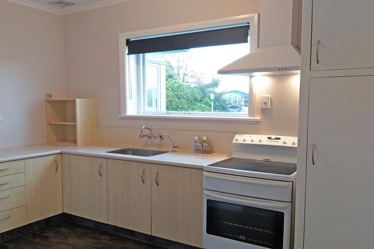 Photo of property in 9 Harlech Street, Oamaru North, Oamaru, 9400