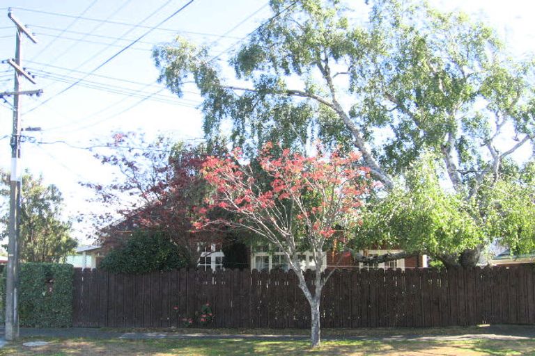 Photo of property in 2 Rimu Street, Wallaceville, Upper Hutt, 5018