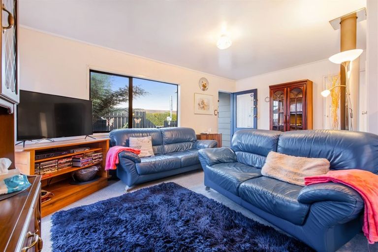 Photo of property in 488 Swanson Road, Ranui, Auckland, 0612