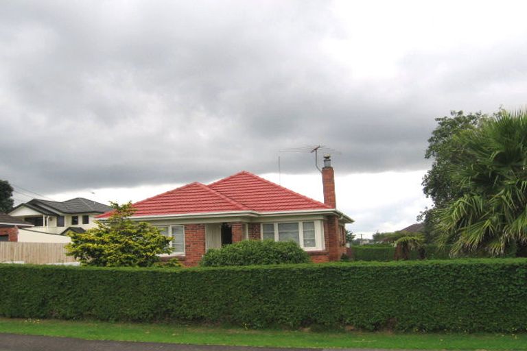 Photo of property in 8 Lynton Road, Mount Wellington, Auckland, 1060