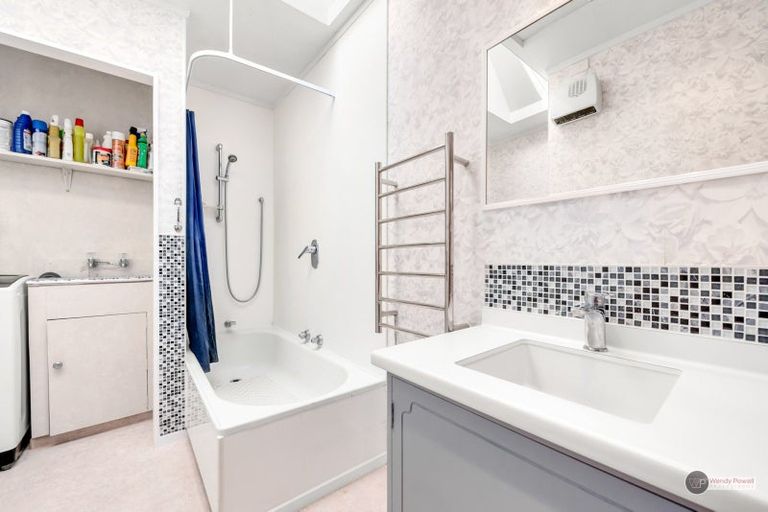 Photo of property in 66b Major Drive, Kelson, Lower Hutt, 5010