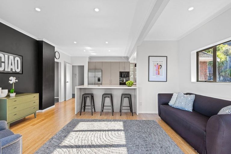 Photo of property in 17 Noumea Place, Mairangi Bay, Auckland, 0630