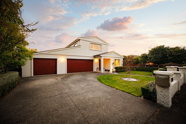 Photo of property in 6 Alan Street, Palmerston North, 4414