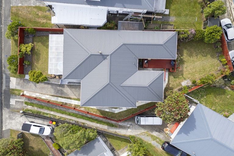 Photo of property in 10 Erris Street, Johnsonville, Wellington, 6037