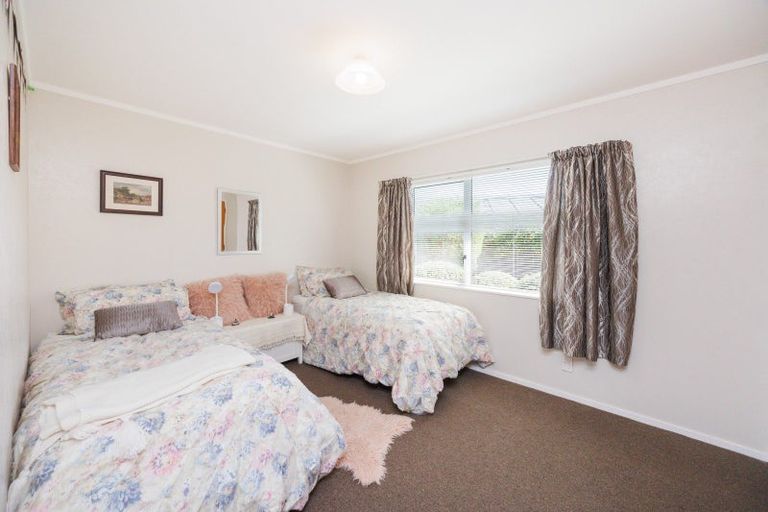 Photo of property in 27 Norfolk Crescent, Feilding, 4702