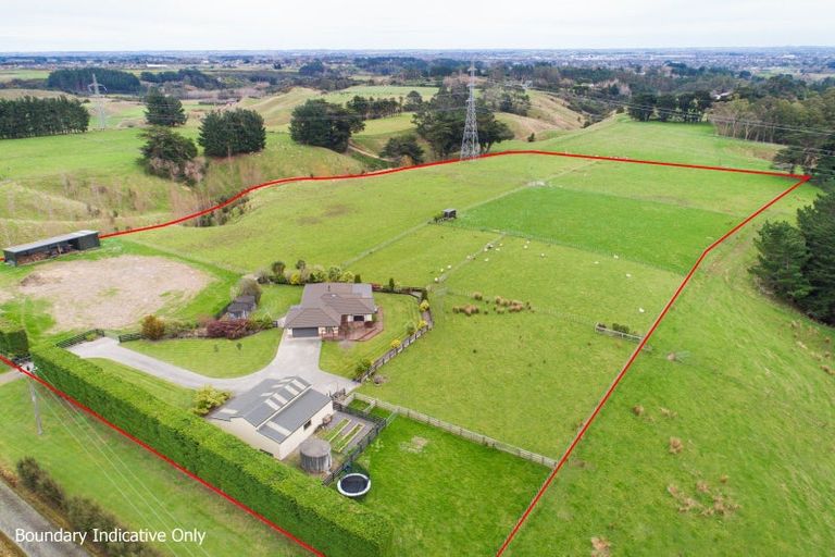 Photo of property in 32 Stoneleigh Lane, Aokautere, Palmerston North, 4471