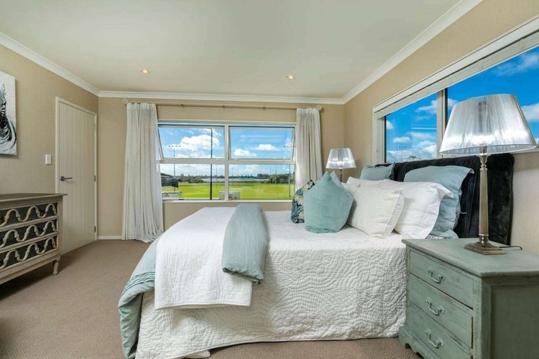 Photo of property in 197 Millwater Parkway, Silverdale, 0932