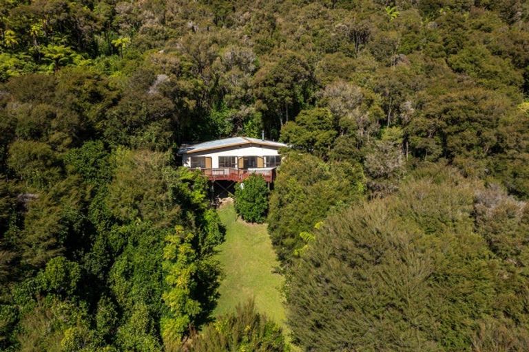 Photo of property in 225 Moetapu Bay Road, Moetapu Bay, Linkwater, 7282