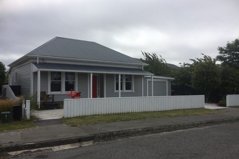 Photo of property in 3 Cecil Place, Waltham, Christchurch, 8023