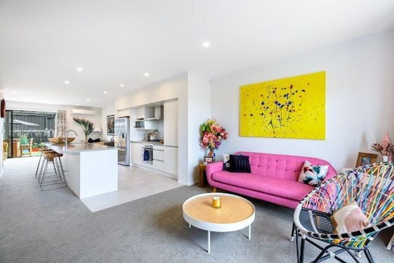 Photo of property in 38 Pennant Street, Long Bay, Auckland, 0630