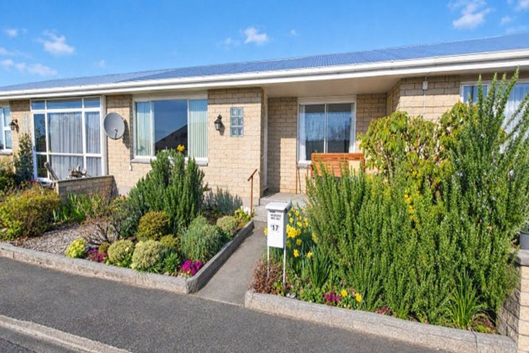 Photo of property in 17 Browns Avenue, Waimate, 7924
