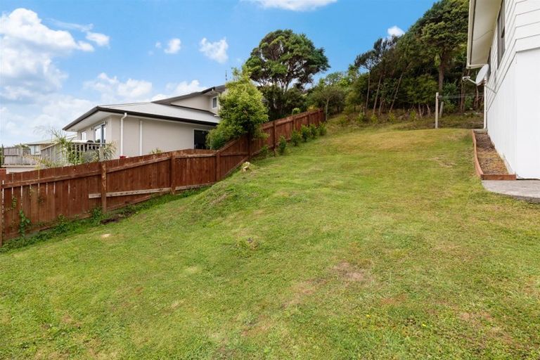 Photo of property in 49a Albatross Close, Whitby, Porirua, 5024