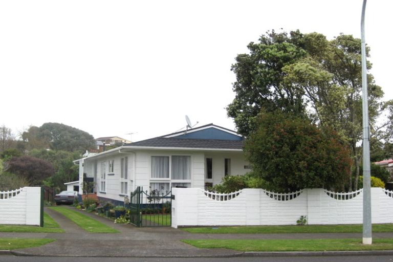 Photo of property in 11 Gardenia Avenue, Bell Block, New Plymouth, 4312