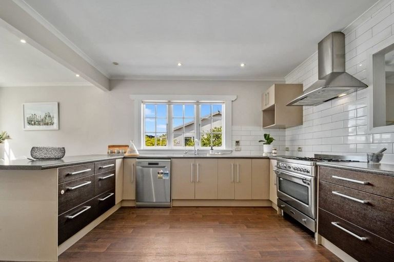 Photo of property in 5 Alice Street, Riverhead, 0820