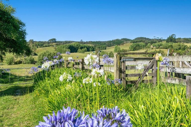 Photo of property in 211 Stoney Creek Road, Kaukapakapa, 0873