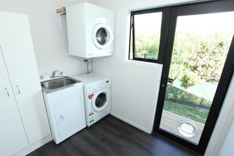 Photo of property in 18 Simon Road, Raglan, 3225