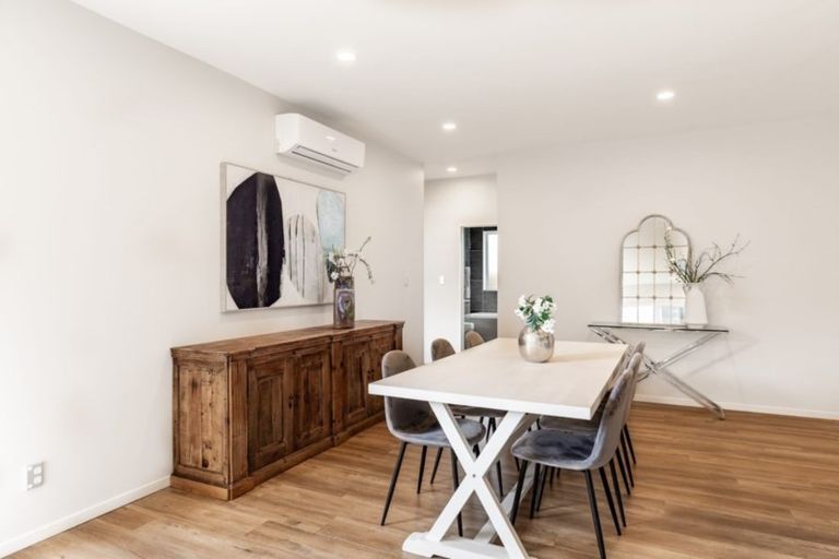 Photo of property in 69 Nobilo Road, Kumeu, 0810