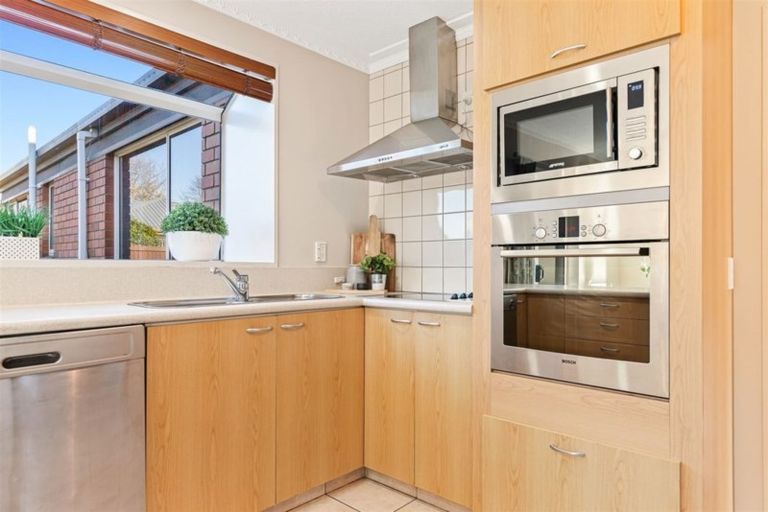 Photo of property in 14 Clotilda Place, Bishopdale, Christchurch, 8053