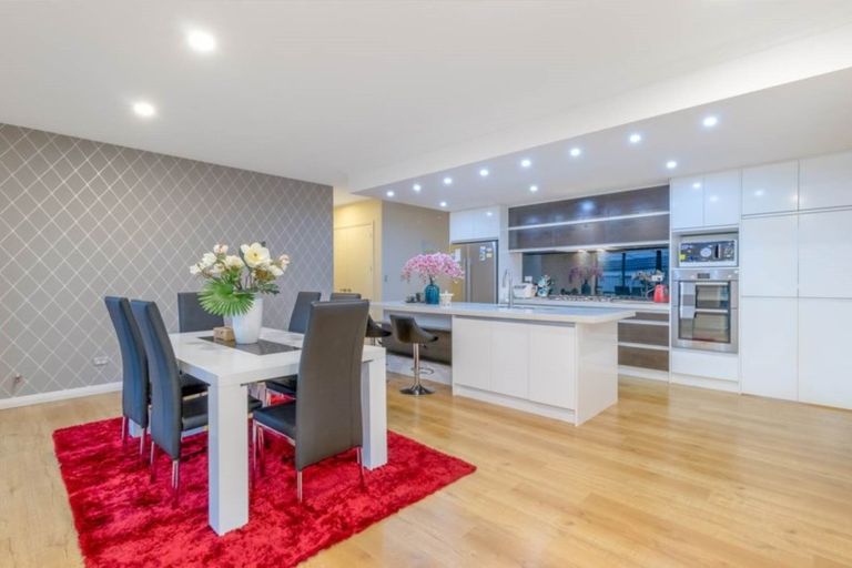 Photo of property in 102 Tapu Road, Huapai, Kumeu, 0810