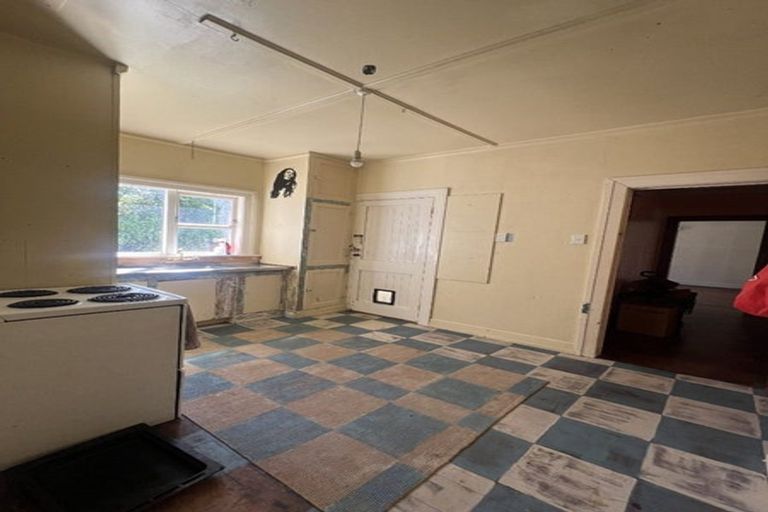 Photo of property in 64a Te Wharepouri Street, Berhampore, Wellington, 6023