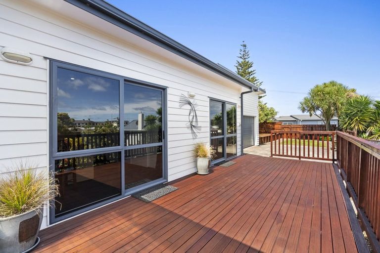 Photo of property in 67a Pohutukawa Place, Bell Block, New Plymouth, 4312