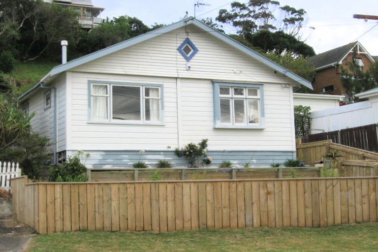 Photo of property in 92a Eden Street, Island Bay, Wellington, 6023