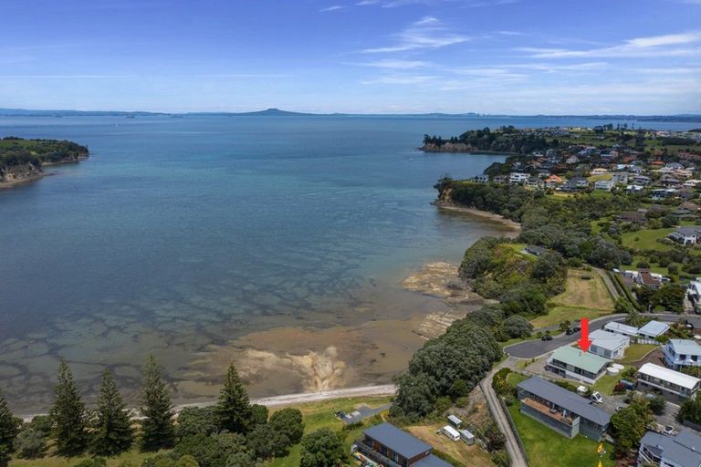 Photo of property in 84 Shakespear Road, Army Bay, Whangaparaoa, 0930