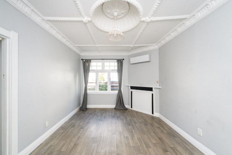 Photo of property in 51 Burns Avenue, Takaro, Palmerston North, 4412