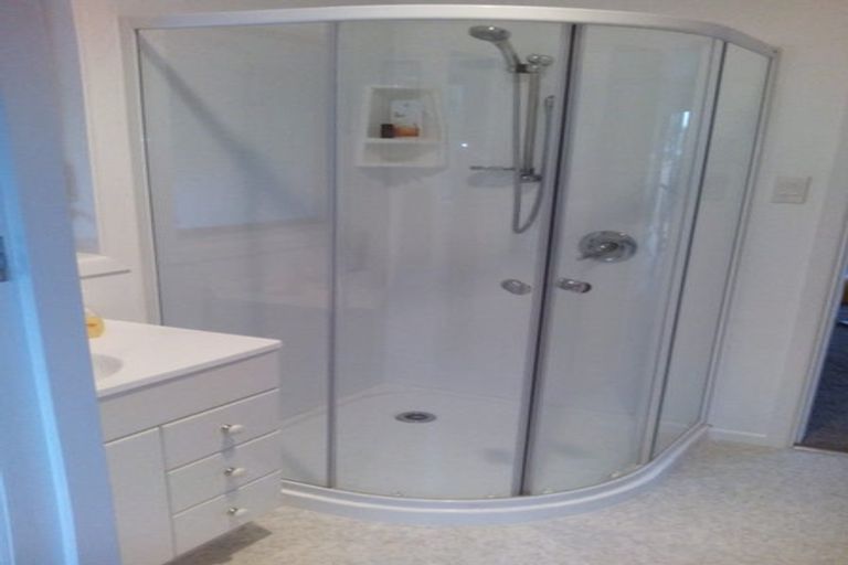 Photo of property in 26 Reeves Street, Waikanae Beach, Waikanae, 5036