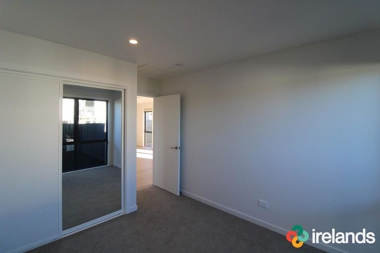 Photo of property in 2/76 Wyon Street, Linwood, Christchurch, 8062