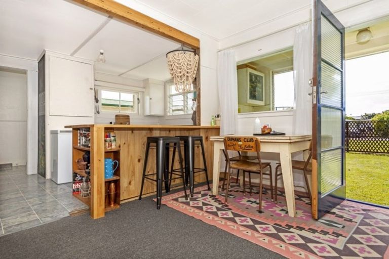 Photo of property in 2 Ora Street, Makaraka, Gisborne, 4010