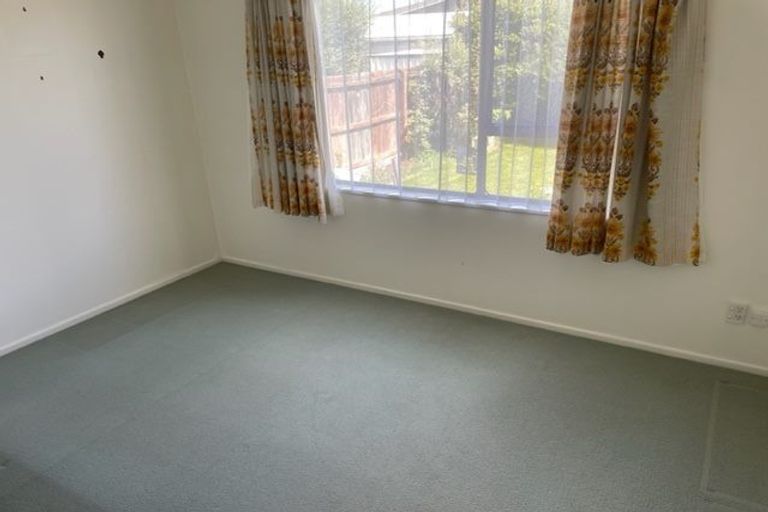 Photo of property in 39 Dunbarton Street, Redwood, Christchurch, 8051
