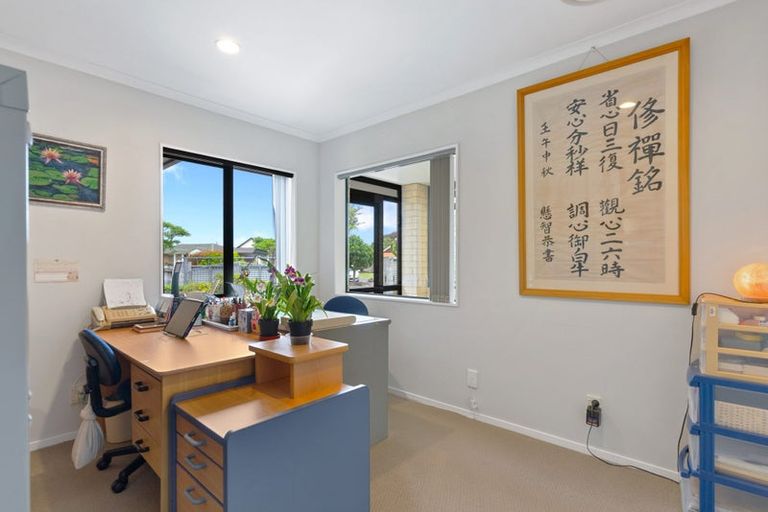 Photo of property in 9 Mohill Place, East Tamaki Heights, Auckland, 2016