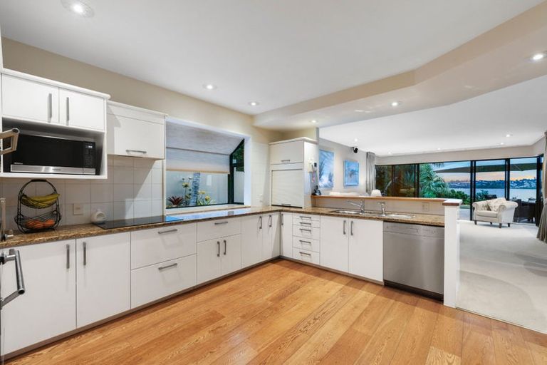 Photo of property in 37 Clyside Avenue, Half Moon Bay, Auckland, 2012