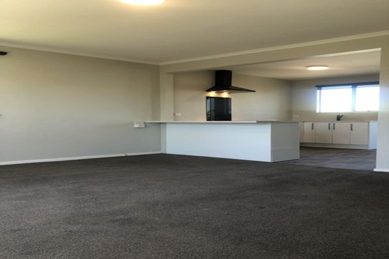 Photo of property in 4/101 Middlepark Road, Sockburn, Christchurch, 8042