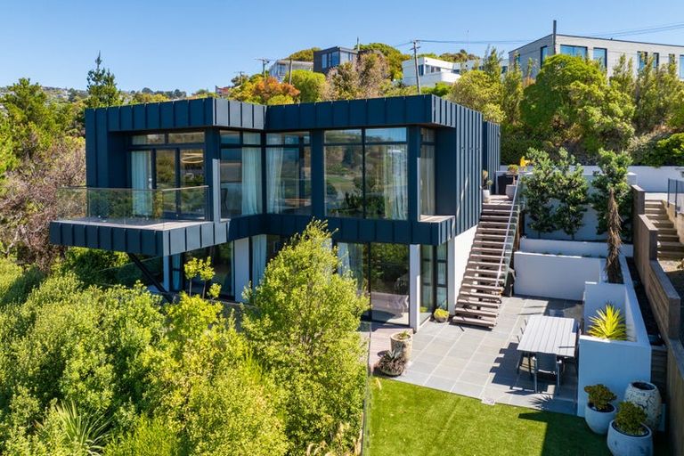 Photo of property in 37 Mount Pleasant Road, Mount Pleasant, Christchurch, 8081