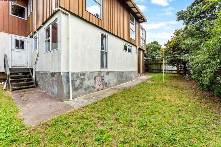 Photo of property in 1/150 Dowse Drive, Maungaraki, Lower Hutt, 5010