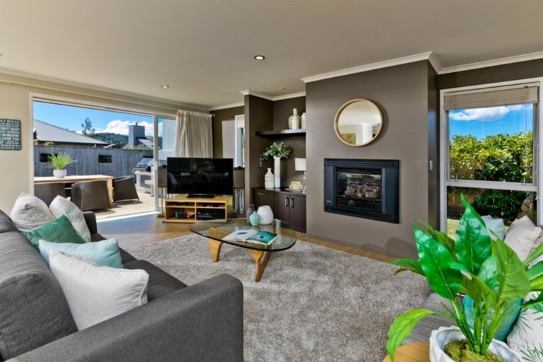Photo of property in 10 Maple Lane, Huapai, Kumeu, 0810