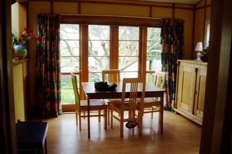 Photo of property in 3 Douro Avenue, Newtown, Wellington, 6021