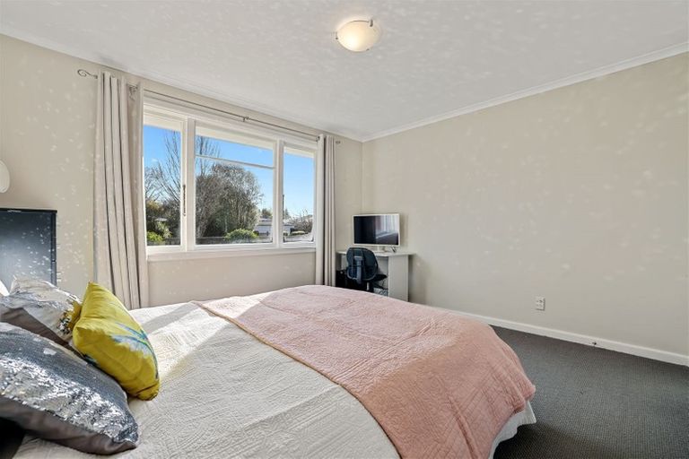 Photo of property in 56 Balrudry Street, Avonhead, Christchurch, 8042