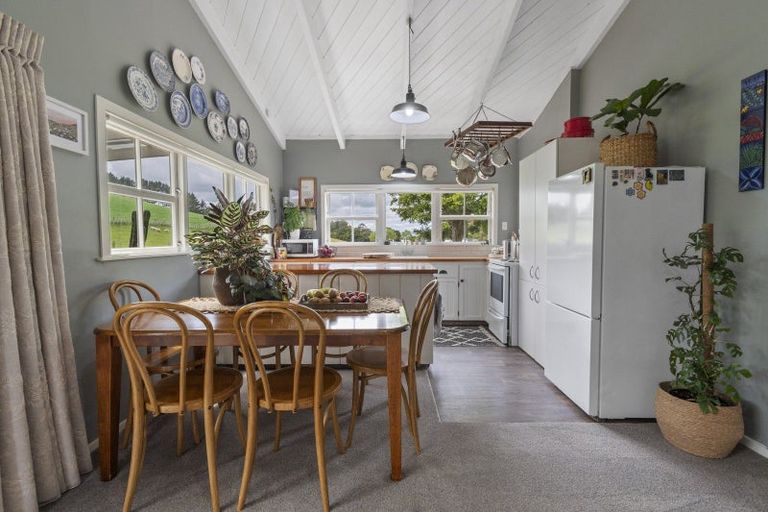 Photo of property in 80 Lethbridge Road, Feilding, 4779