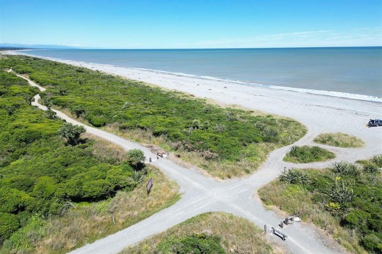 Photo of property in 402 Main Road South, Paroa, Greymouth, 7805