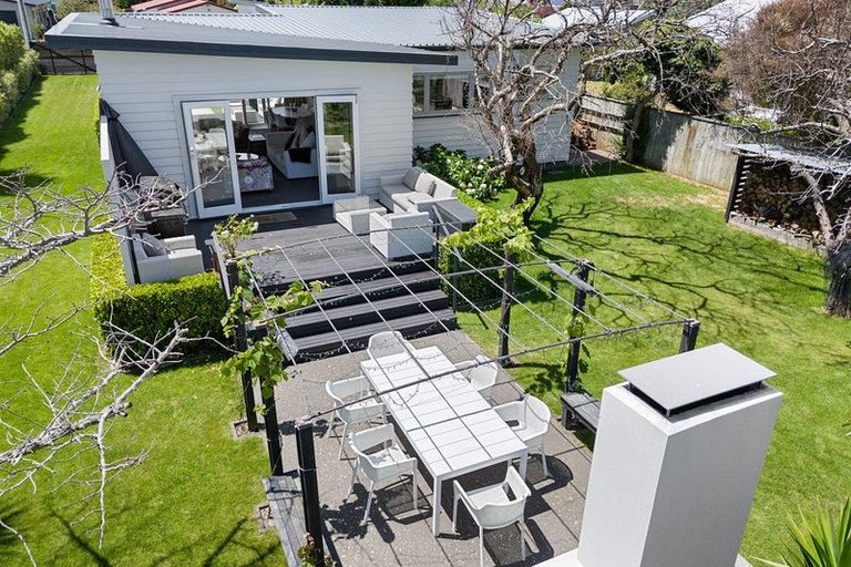 Photo of property in 26 Rauparaha Street, Waikanae Beach, Waikanae, 5036
