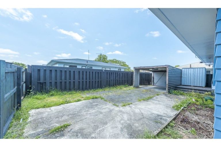 Photo of property in 1/18 Sheehan Avenue, Papakura, 2110