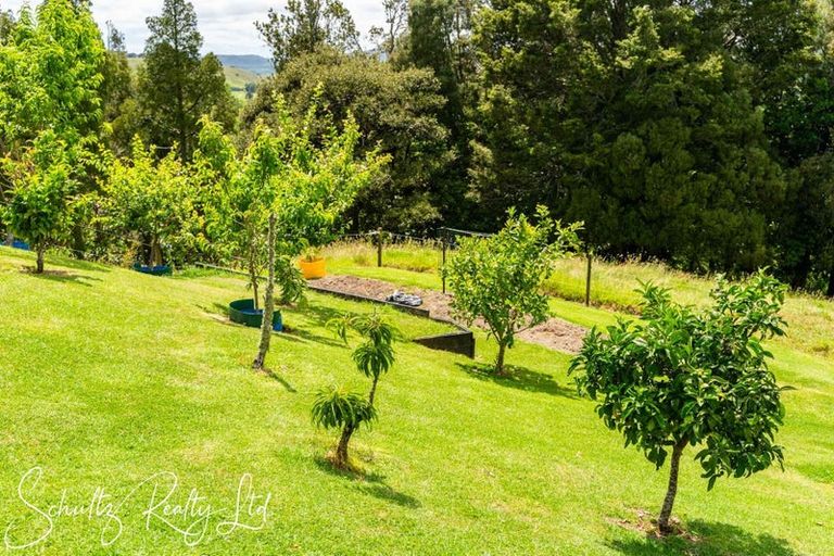 Photo of property in 16 Nikau Lane, Maungaturoto, 0520
