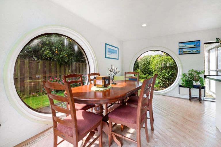 Photo of property in 17a Balgowan Terrace, Conifer Grove, Takanini, 2112