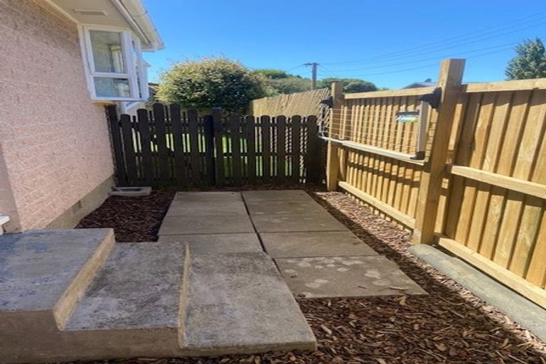 Photo of property in 44 Bevington Street, Avonhead, Christchurch, 8042