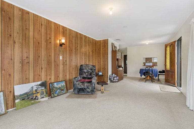 Photo of property in 3 Centreway Road, Orewa, 0931