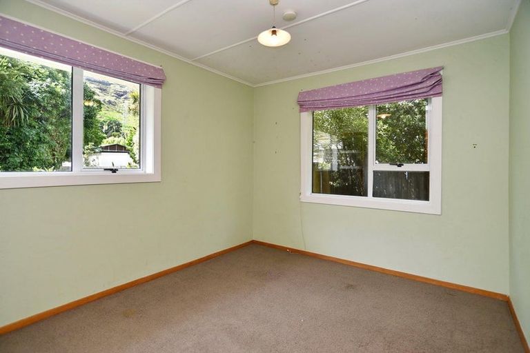 Photo of property in 8c Martindales Road, Heathcote Valley, Christchurch, 8022